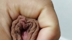 Jerk off in extreme close-up
